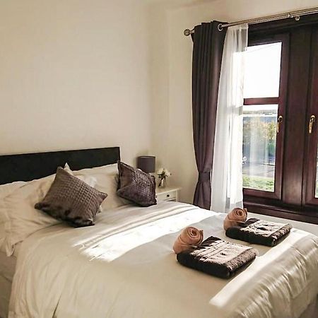 Carnock Road Apartment - Silverburn Shopping Centre Glasgow Bagian luar foto