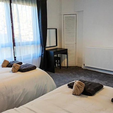 Carnock Road Apartment - Silverburn Shopping Centre Glasgow Bagian luar foto