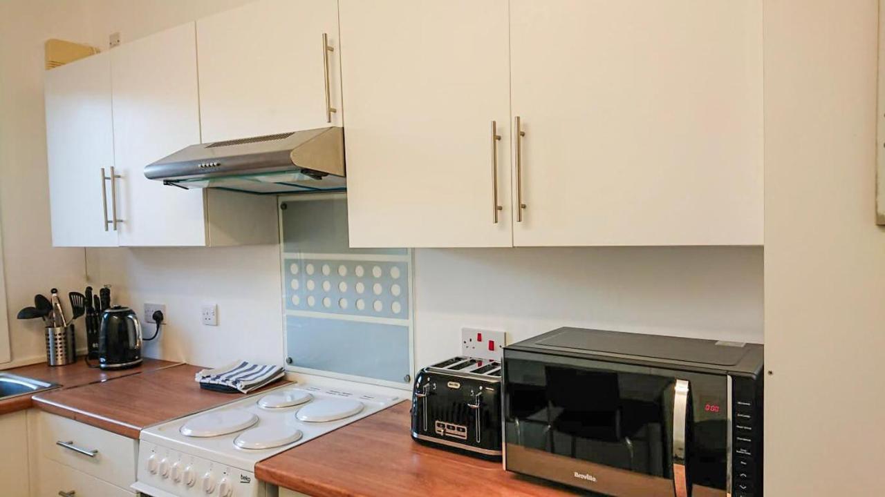 Carnock Road Apartment - Silverburn Shopping Centre Glasgow Bagian luar foto