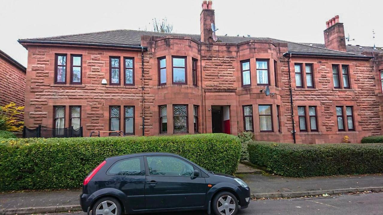 Carnock Road Apartment - Silverburn Shopping Centre Glasgow Bagian luar foto